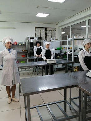 Студентки шуйского колледжа соревновались в умении печь бриоши и хлеб на закваске